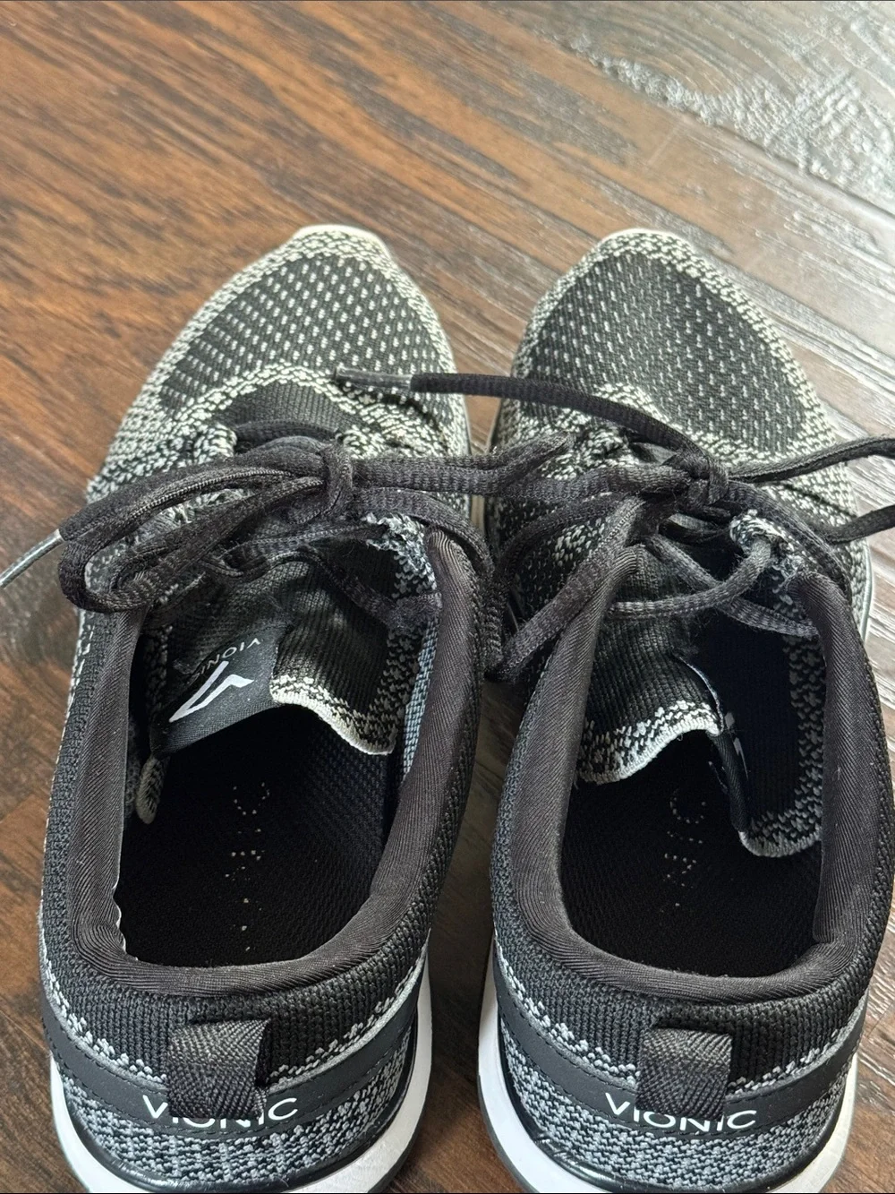 Vionic Black and White Women's Athletic Knit Sneakers